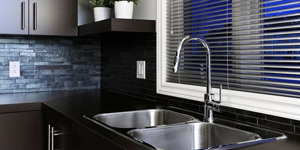 Kitchen Blinds: Stylish Choices for Every Kitchen